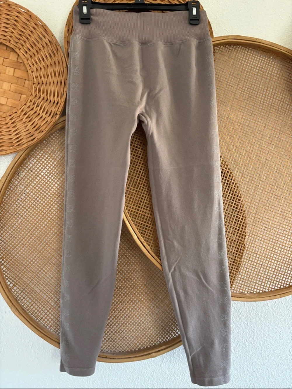 Victorias Secret Pink Seamless Checker Bralette & Legging Set - Taupe - Picture 4 of 5